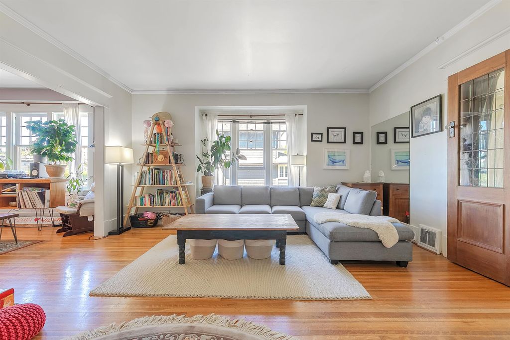 listing image 1106374825398536046