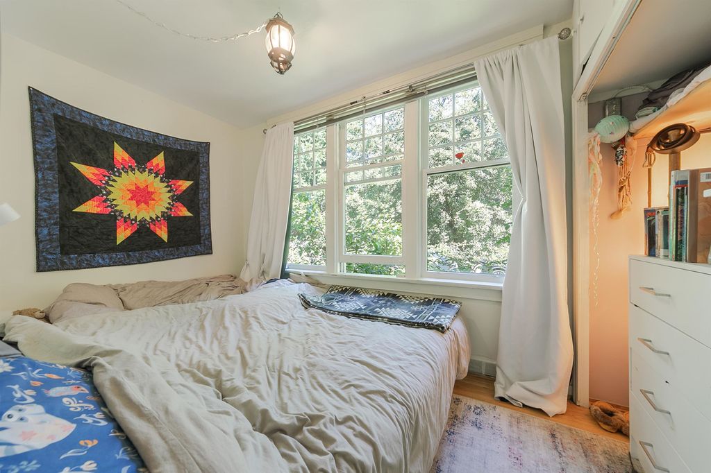 listing image 1107268457369224679