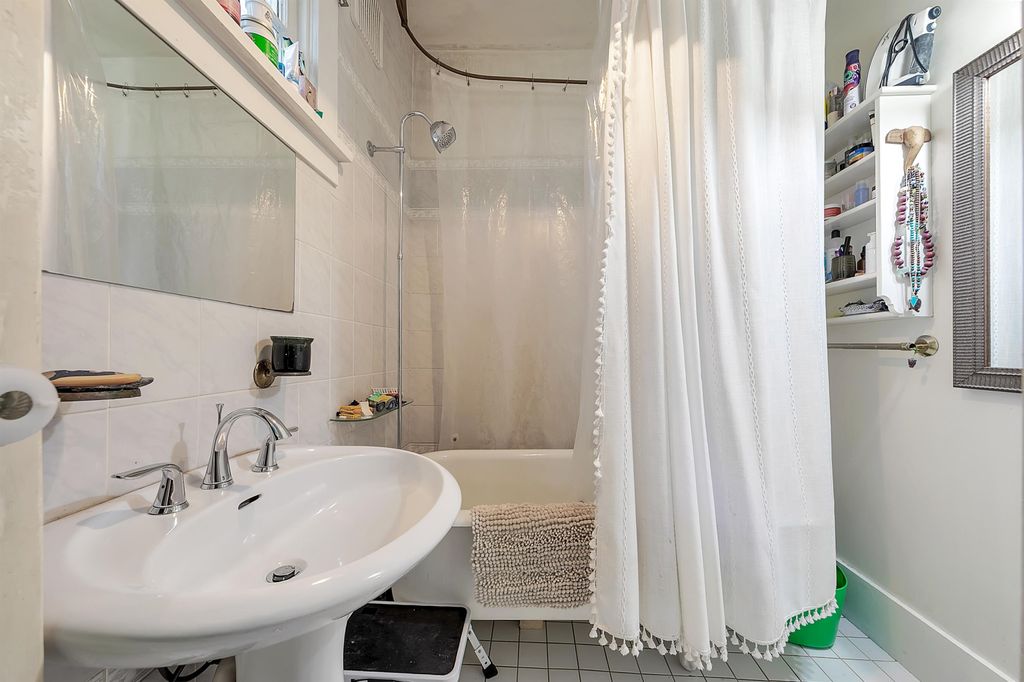 listing image 1106499141814065574