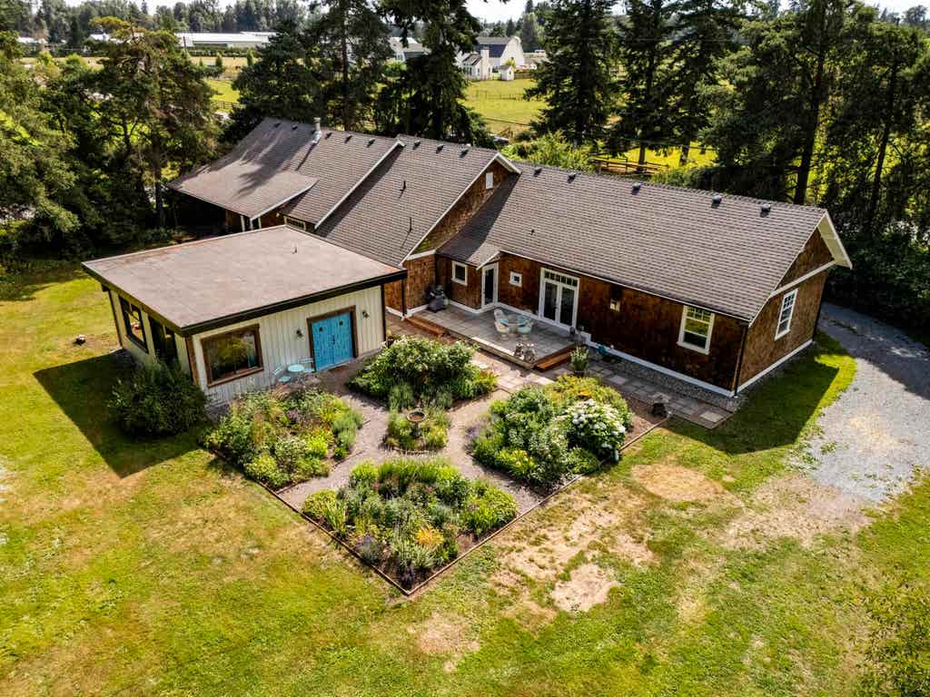 Photo of 816 248 Street, Langley, BC V4W 2G1 (MLS # R3148218)