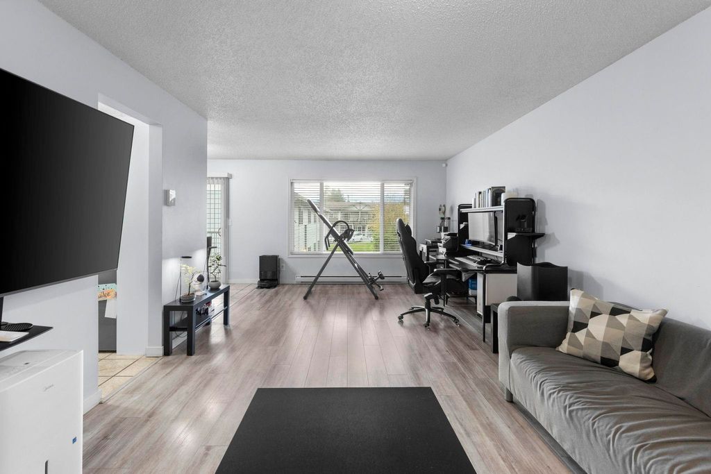 Photo of 46260 Harford Street #13, Chilliwack, BC V2P 2W3 (MLS # R3112333)