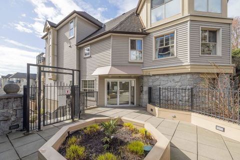 214 Eleventh Street 415 New Westminster BC V3M 4C9