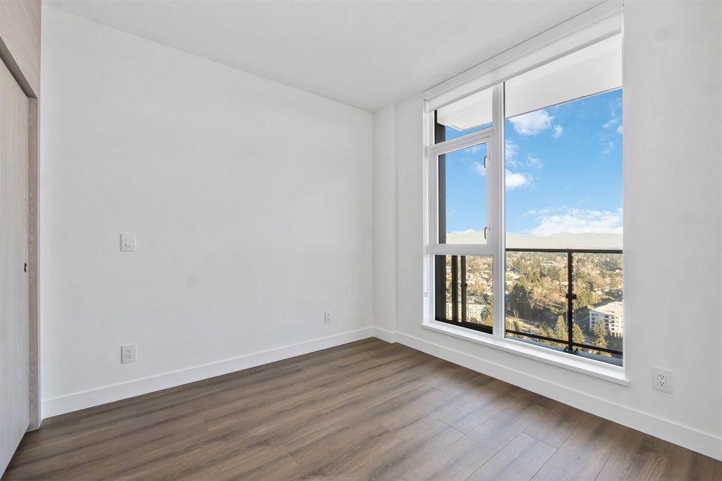 listing image 1103288945318262787