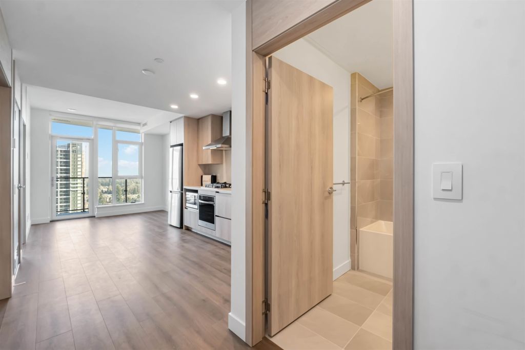 listing image 1105615267724137417