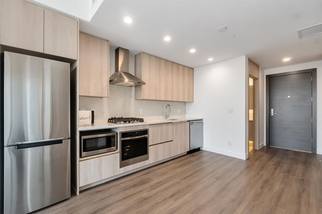 listing image 1101114394931526066
