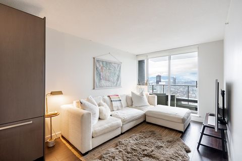 13750 100 Avenue 4507 Surrey BC V3T 0L3