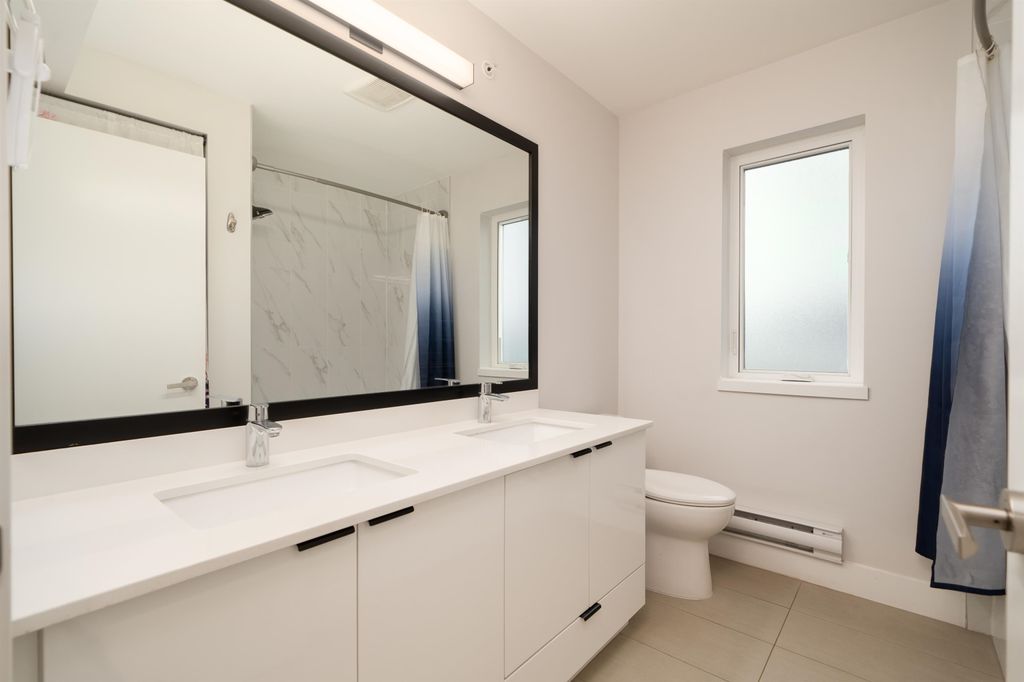 listing image 1100326831826362942