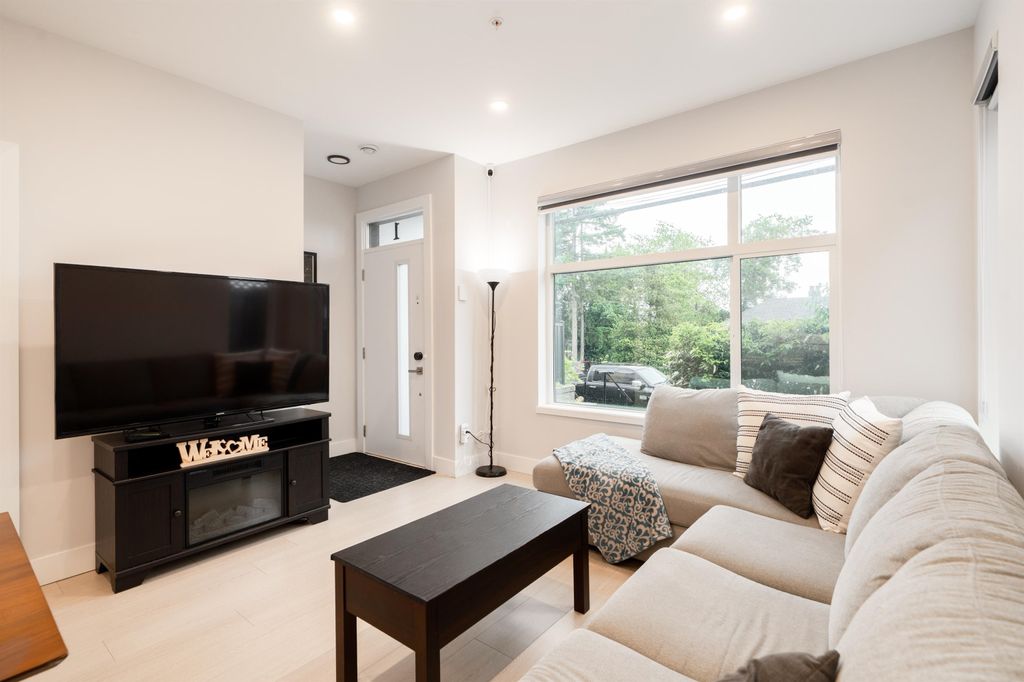 listing image 1108717139617957737