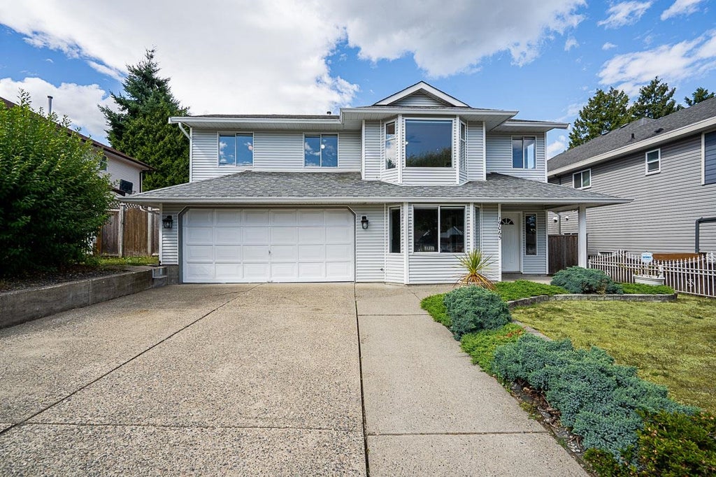 Photo of 19065 60 Avenue, Surrey, BC V3S 8A1 (MLS # R3152304)