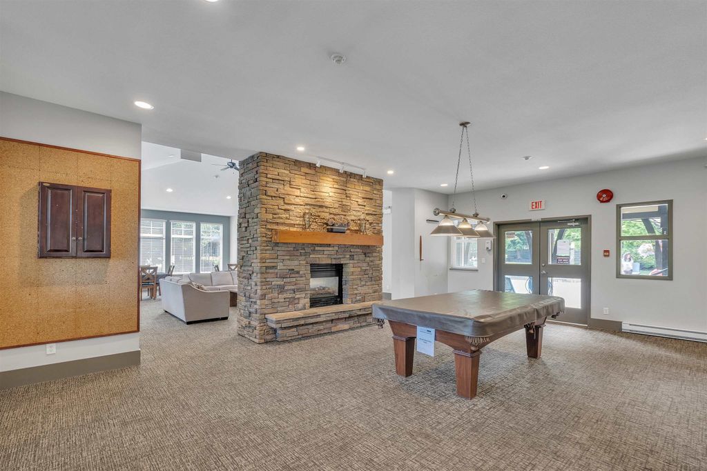 listing image 1102937707452925243