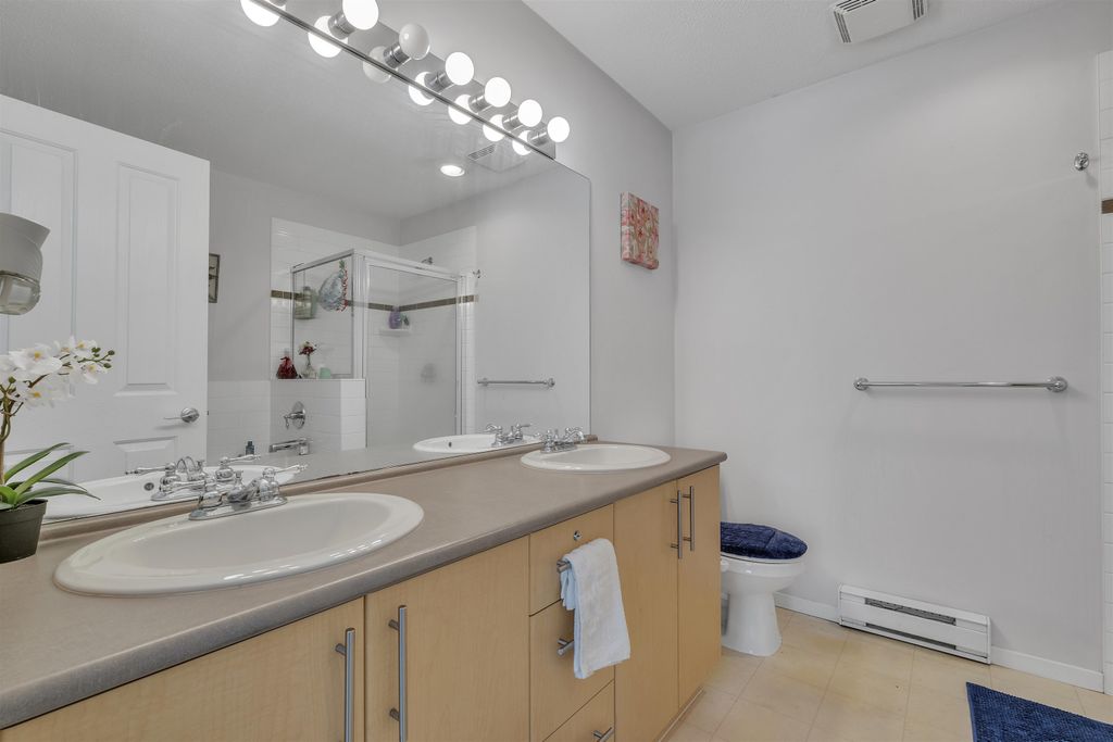 listing image 1104737121398122282