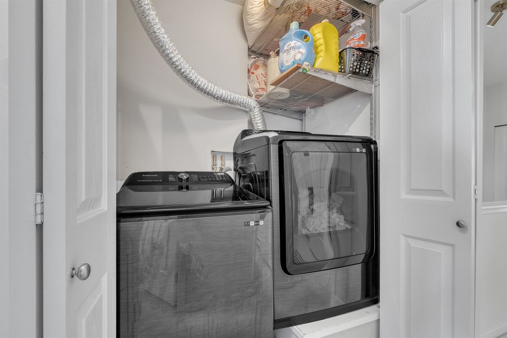 listing image 1106223984384492144