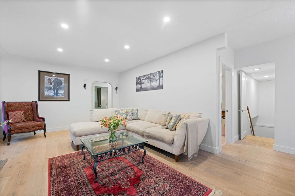 1436 Grand Boulevard