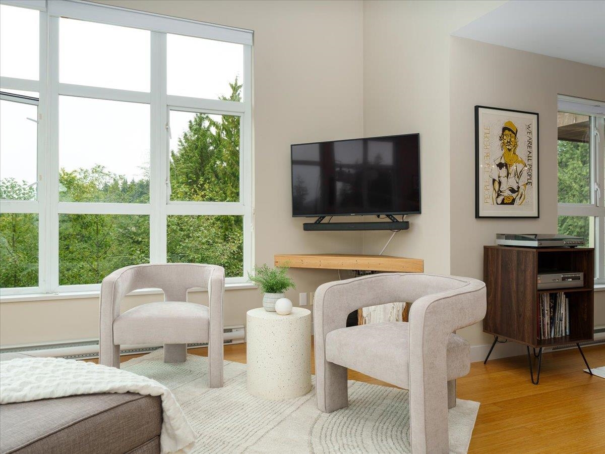 3732 Mt Seymour Parkway 402