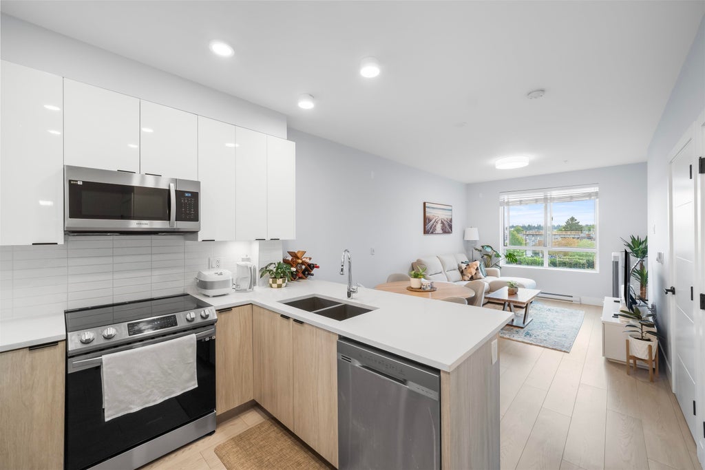 Photo of 20360 Logan Avenue #328, Langley, BC V3A 0P5 (MLS # R3165062)