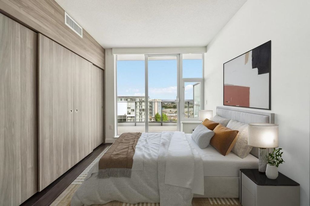 listing image 1104801393955488798