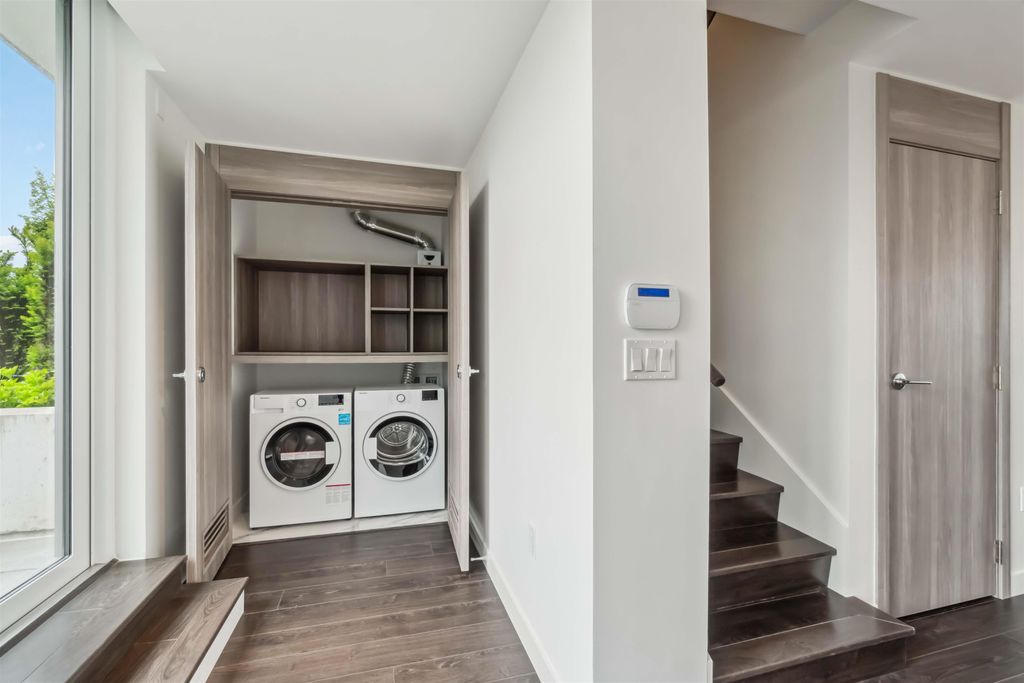 listing image 1109678121546089791