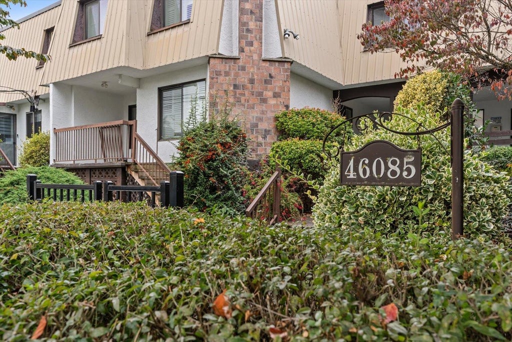 Photo of 46085 Gore Avenue #1, Chilliwack, BC V2P 1Z5 (MLS # R3171652)