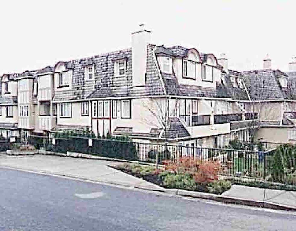 listing image 1109681097217405111