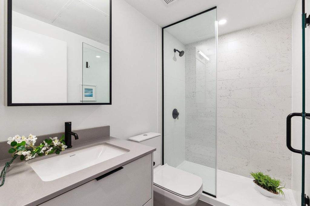 listing image 1100436041457372256