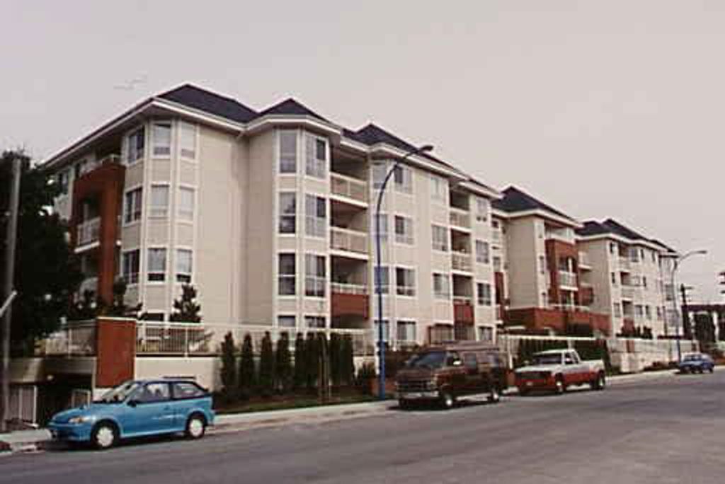 listing image 1108382689803380579