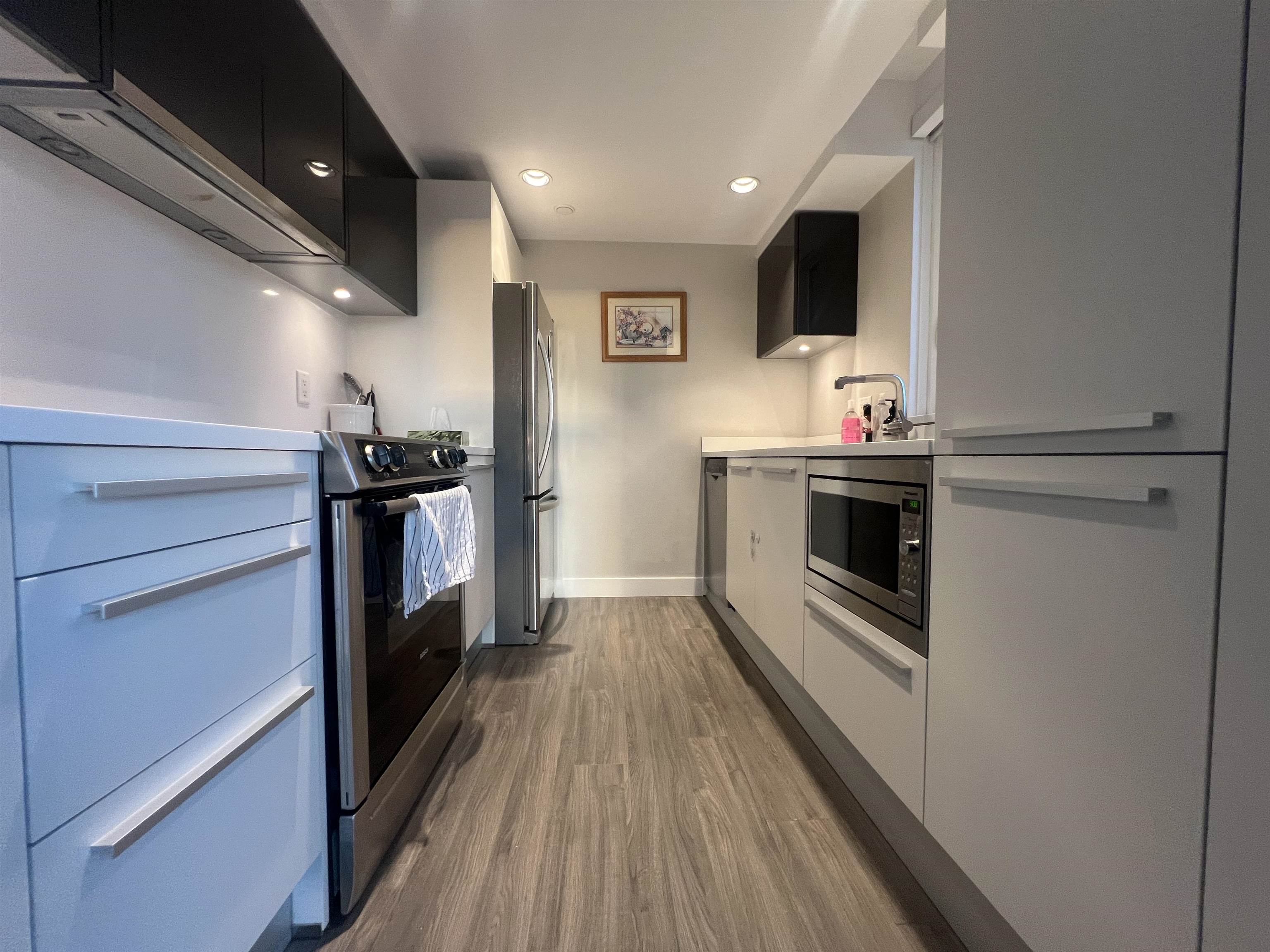 1323 Homer Street 2407