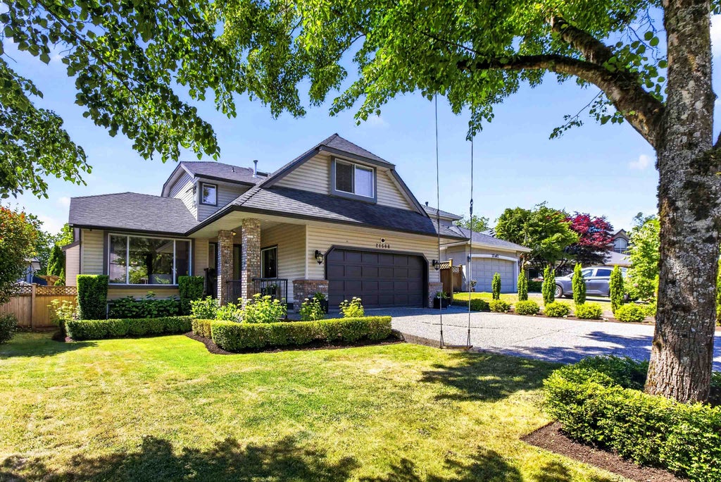 Photo of 21508 84 Avenue, Langley, BC V1M 2M1 (MLS # R3165813)