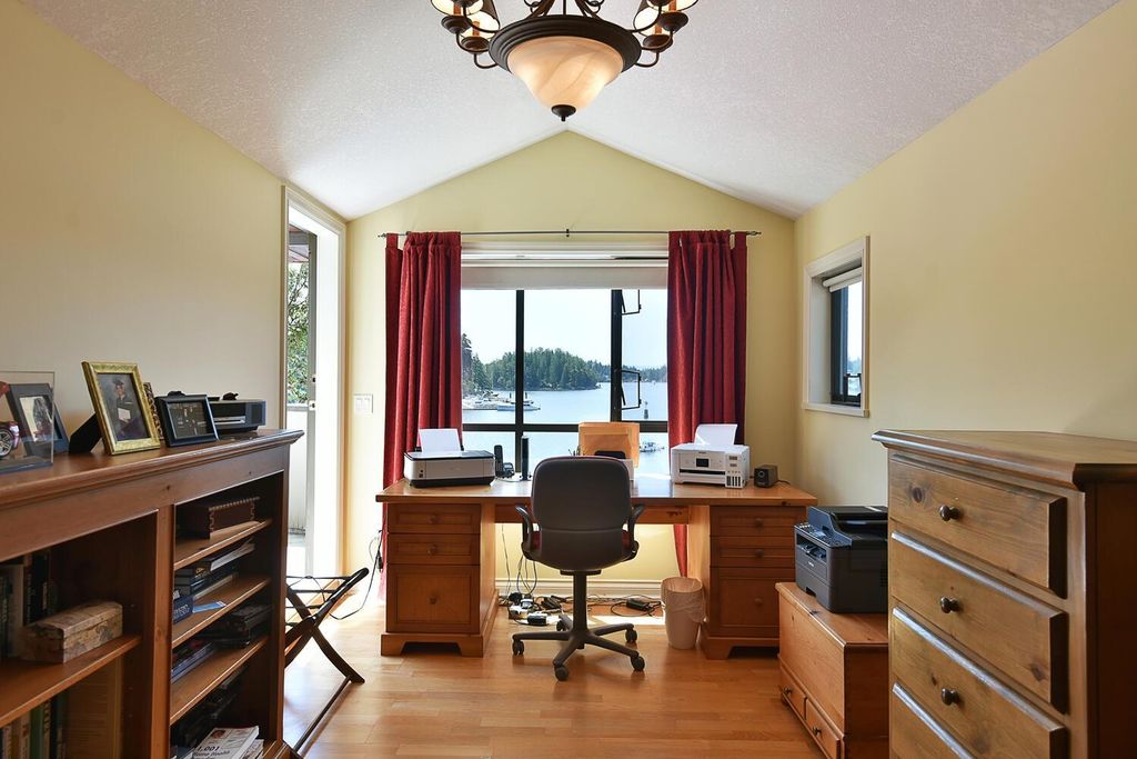 listing image 1105559753475476102