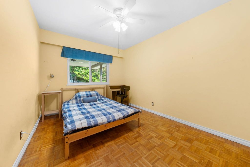 listing image 1109997874493290500