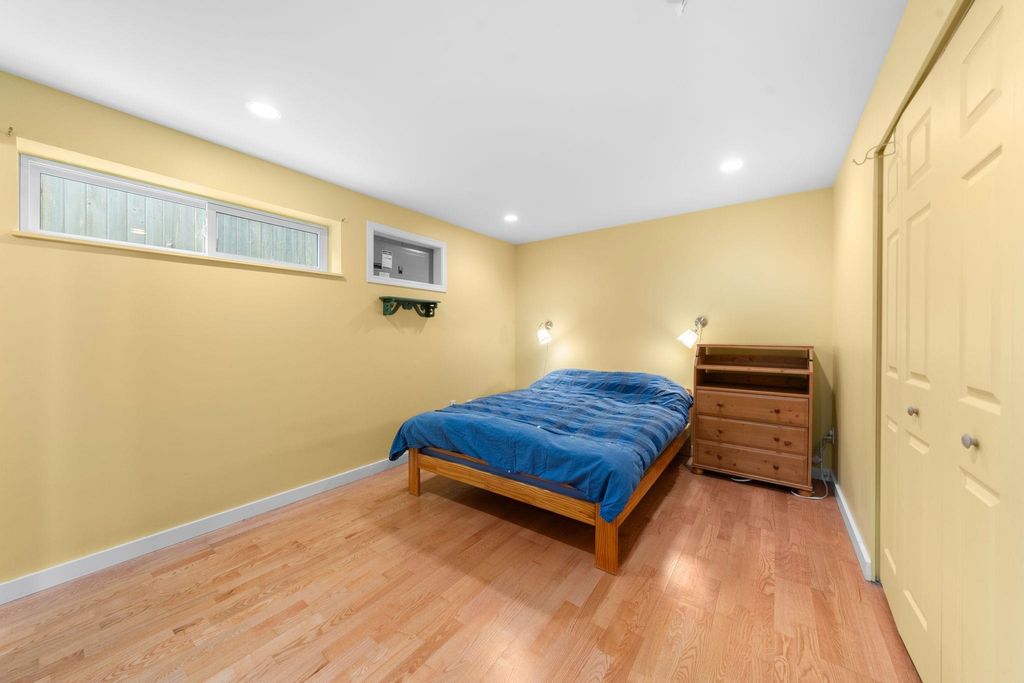 listing image 1107360616154859413