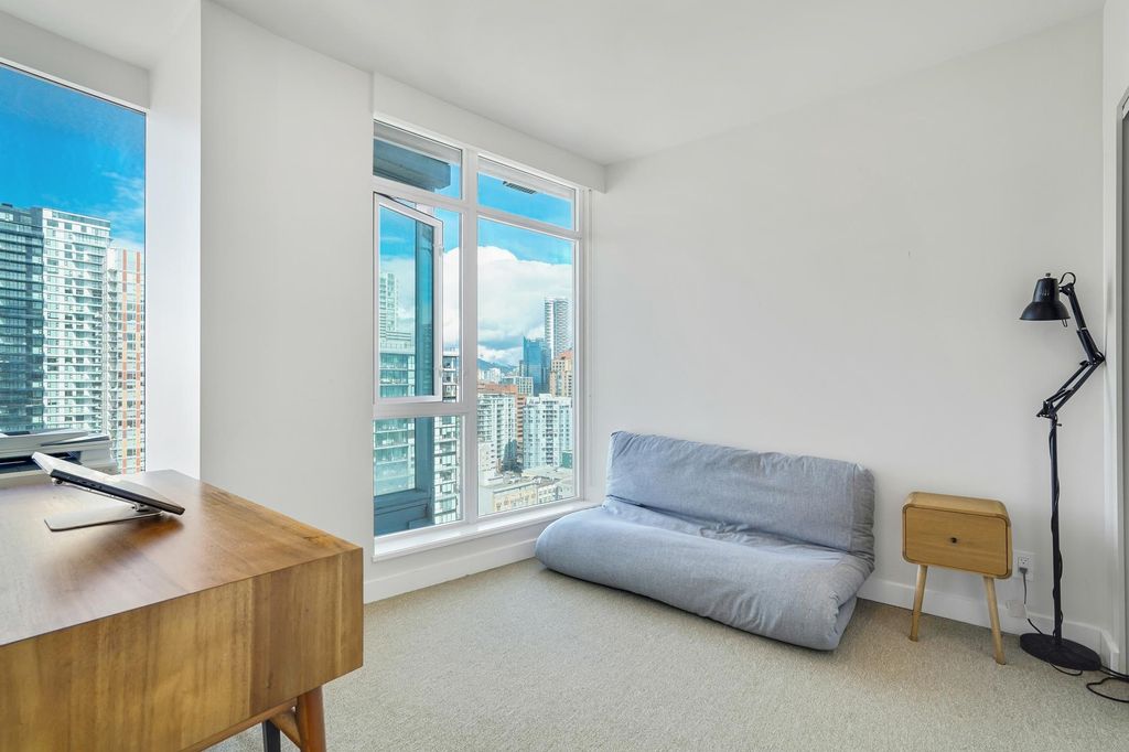 listing image 1100019631449799812