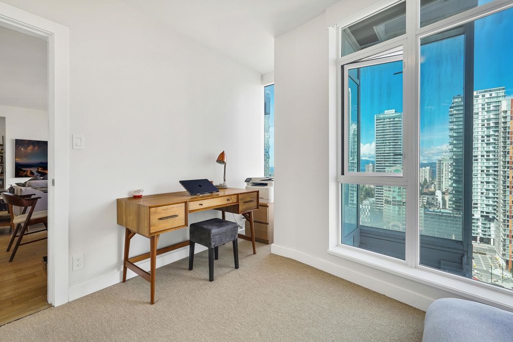 listing image 1100280662152391080