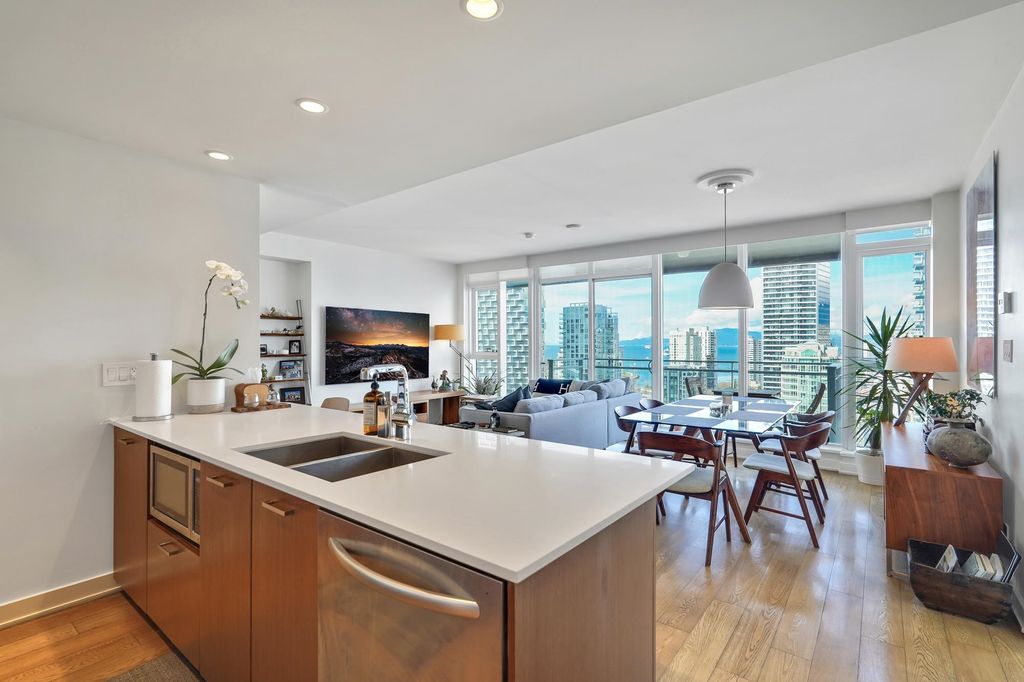 listing image 1108653045695173140