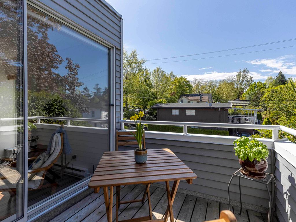 listing image 1107773164227267570