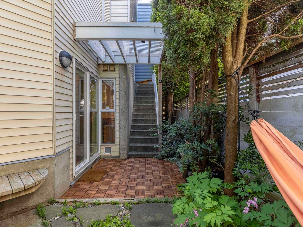 listing image 1103847890453167512