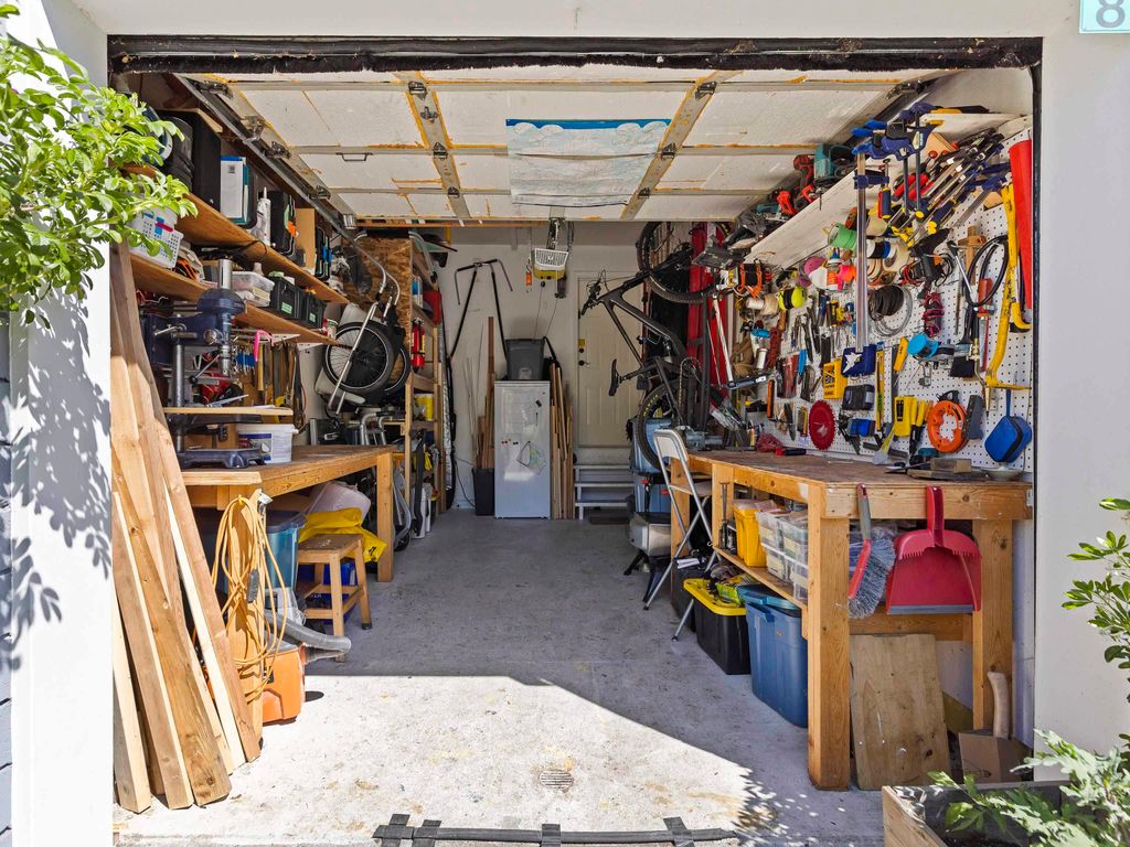 listing image 1102200991522438379