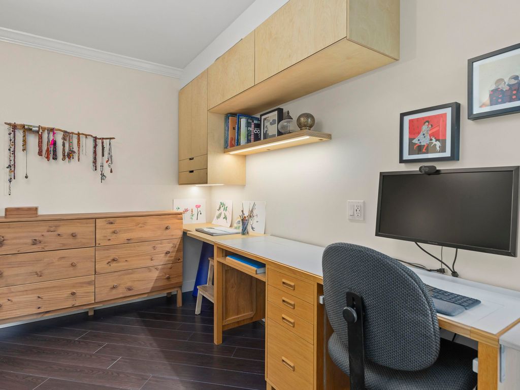 listing image 1101797153132891215
