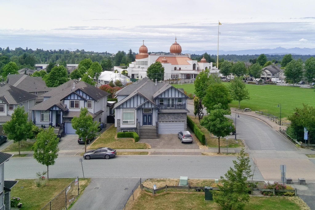 Photo of 3415 Nightingale Drive, Abbotsford, BC V2T 5W3 (MLS # R3145793)