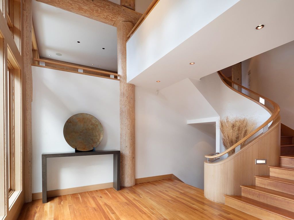 listing image 1105975362039138791