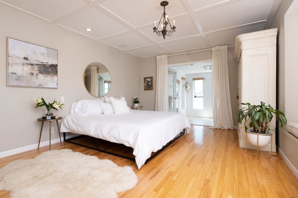 listing image 1105105533540658003