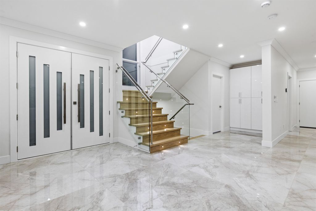 listing image 1108290470111079349