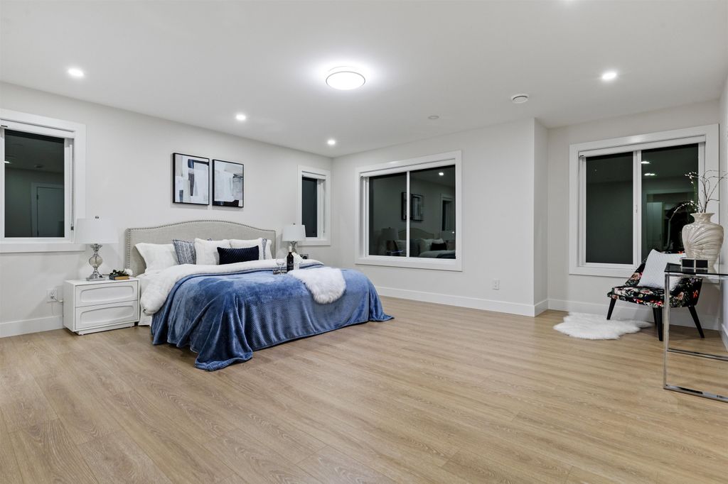 listing image 1107038355218123748