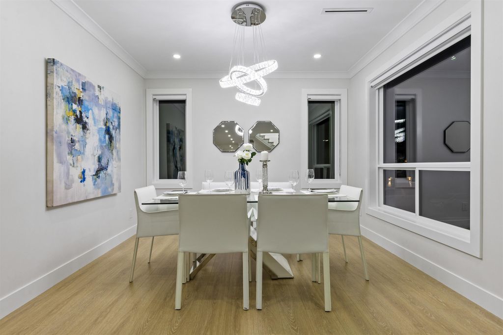 listing image 1101371007076704350