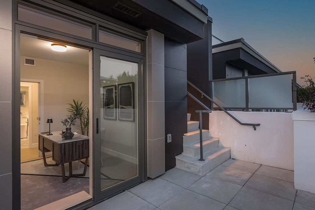 listing image 1106144012367016328