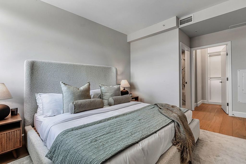 listing image 1106836886248538727