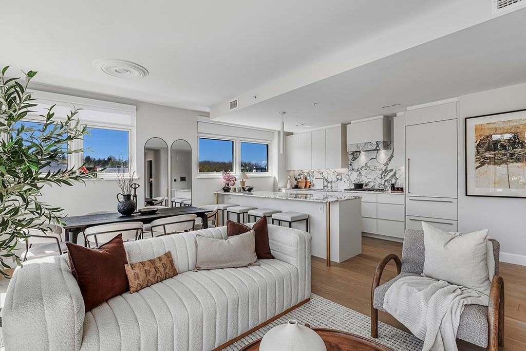 listing image 1107329122863805033