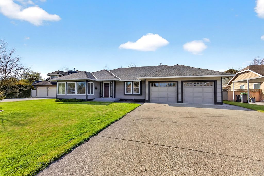 Photo of 21454 48a Avenue, Langley, BC V3A 9E5 (MLS # R3112918)