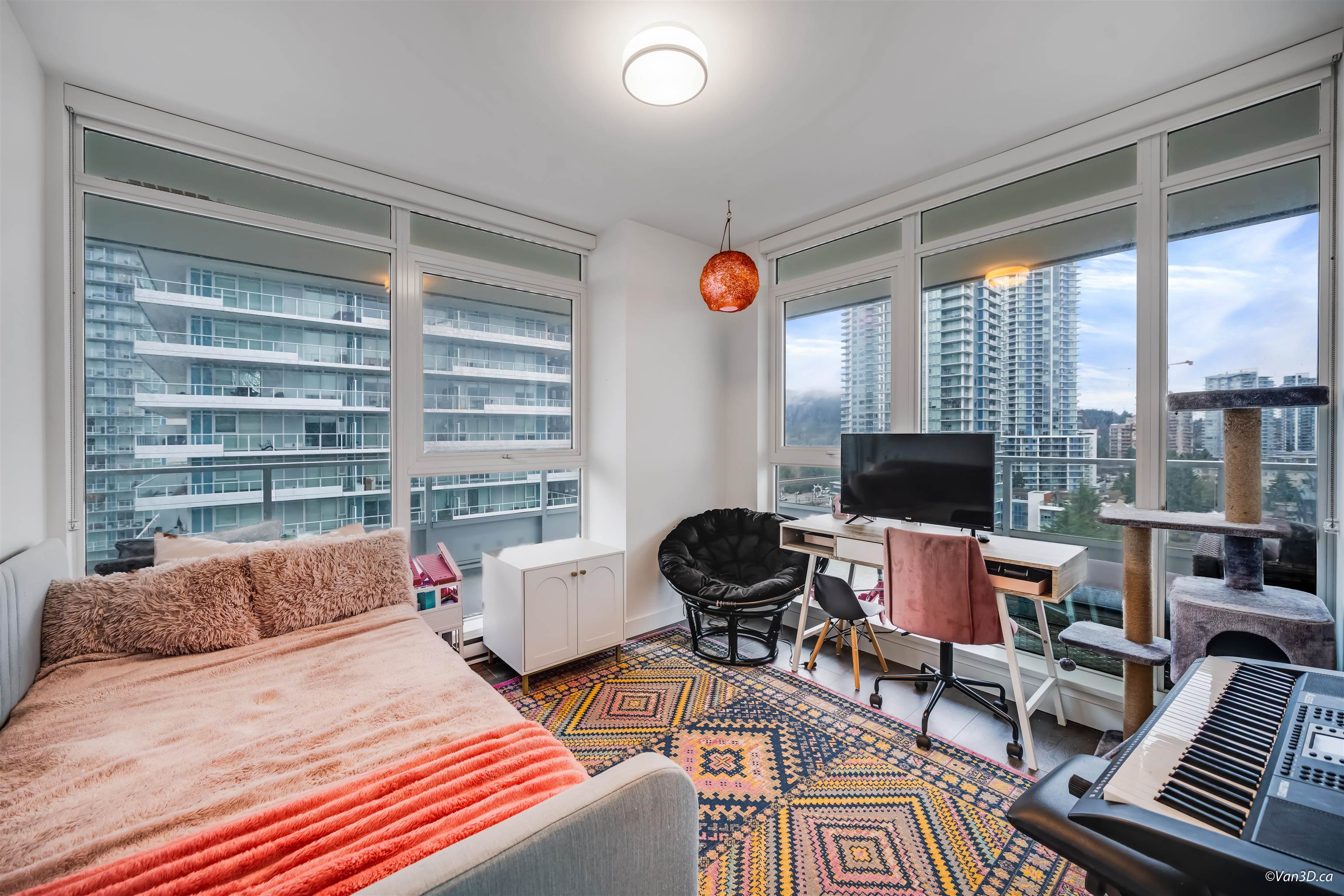 525 Foster Avenue 1204