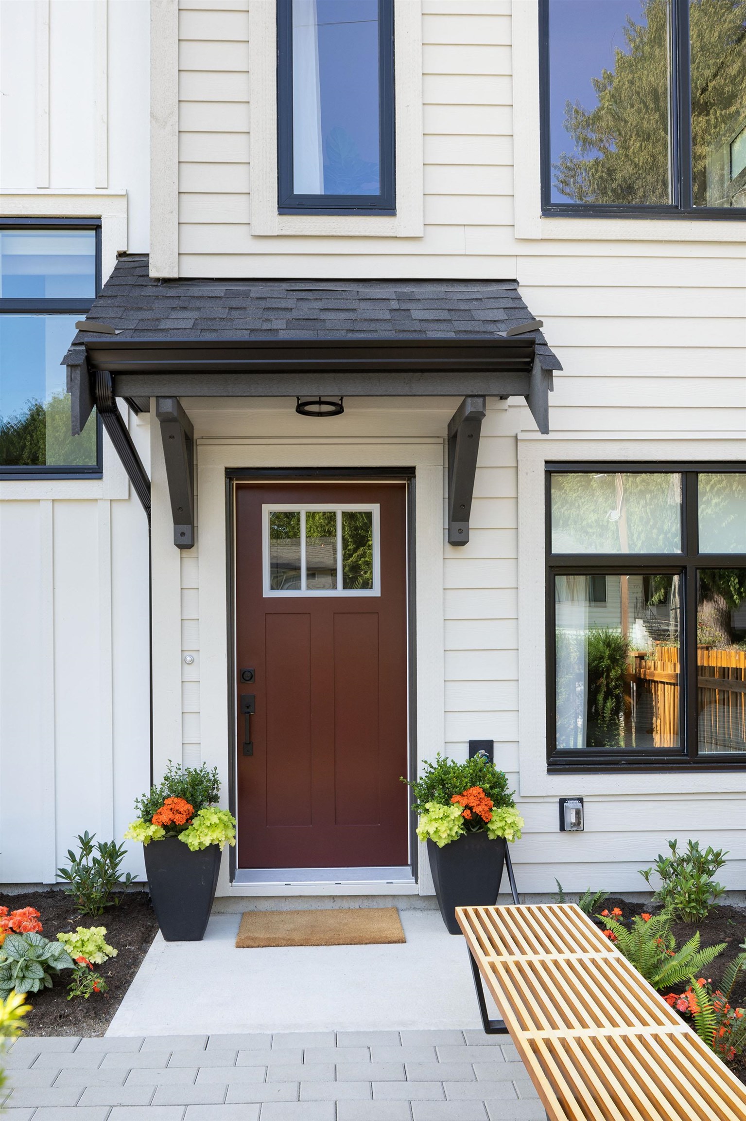 2150 Rindall Avenue 18