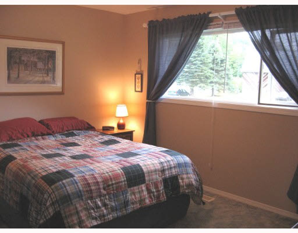 listing image 1100586137120244448